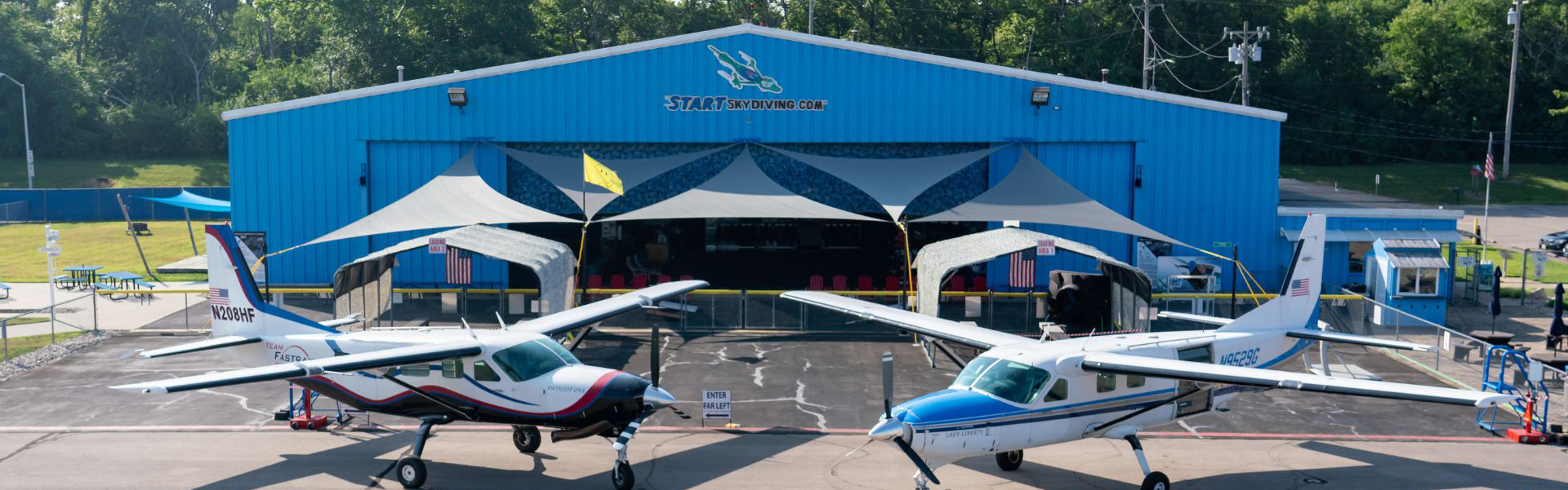 startskydiving-rentourspace-bg